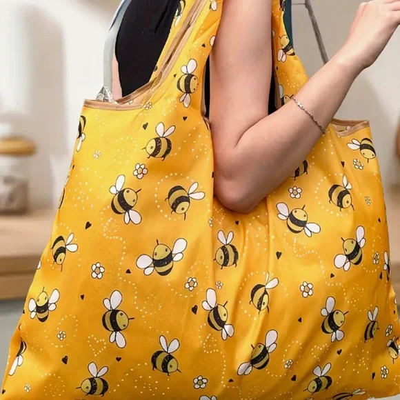 Portable Shopping Nylon Tote Bag Vibrant Bumble Bee & Flower Design - Picture 5 of 6